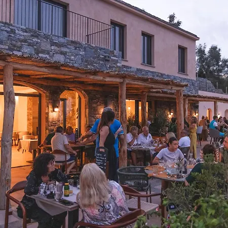 Domaine Santa Margherita Hotel 4*